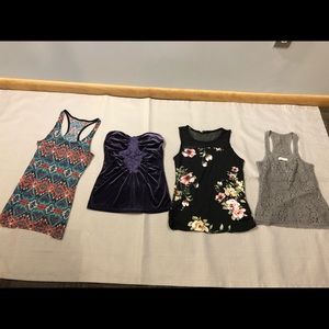 4 new small medium designer sleeveless tops!